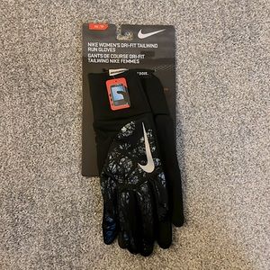 NWT Nike Running Gloves